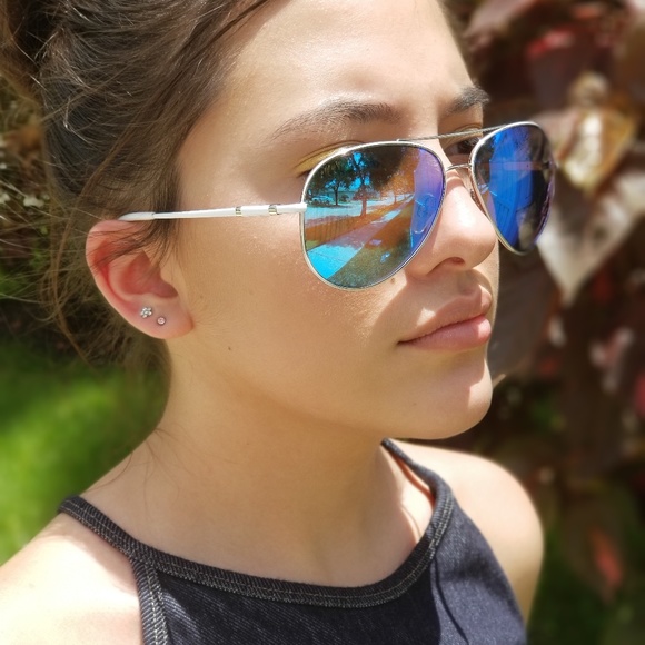 SILVER AVIATORS MIRRORED SUNGLASSES BLUE LENS - Picture 2 of 6